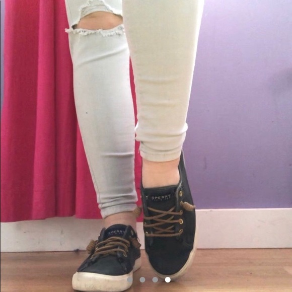 Sperry tennis shoes - Picture 2 of 4